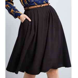Black midi skirt with POCKETS - Modcloth